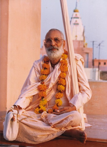 Śrīla Bhaktivedānta Nārāyaṇa Mahārāja